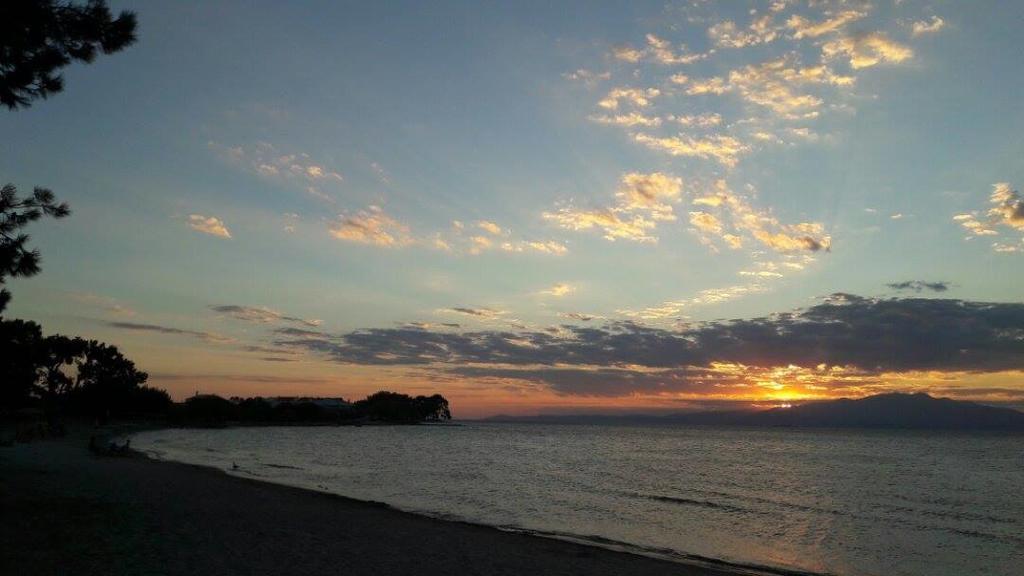 Sikoudis Gorgona Beach Skala Rachoni  Eksteriør bilde